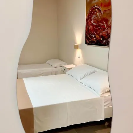 Borgo Santa Chiara * Торре-Лапилло